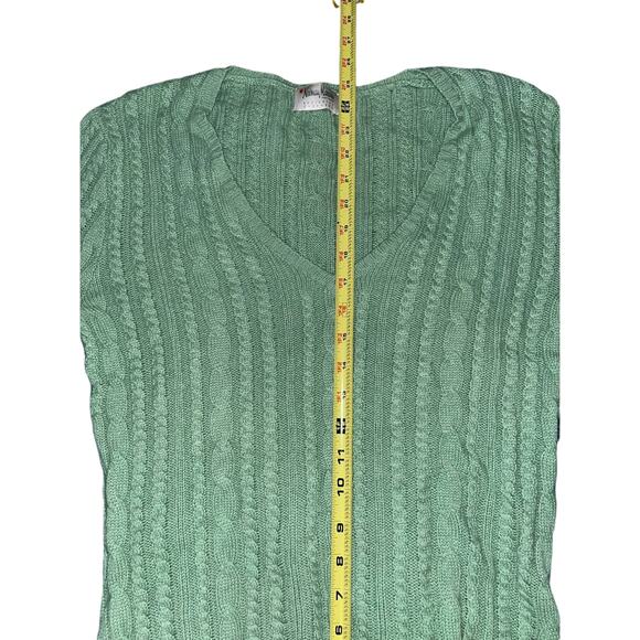 Neiman  Marcus Cashmere Ribbed V-Neck Sweater Green - Picture 5 of 6